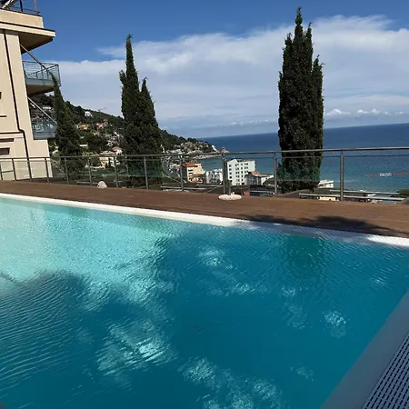 Apartament Oasi Del Relax, Piscina A 500 Mt Dal Mare