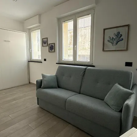 Apartment Oasi Del Relax, Piscina A 500 Mt Dal Mare Alassio